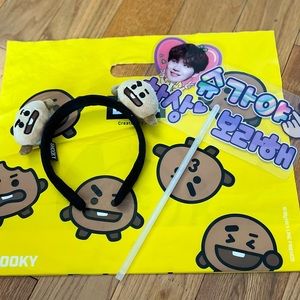 BTS Shooky Headband and sugar sign